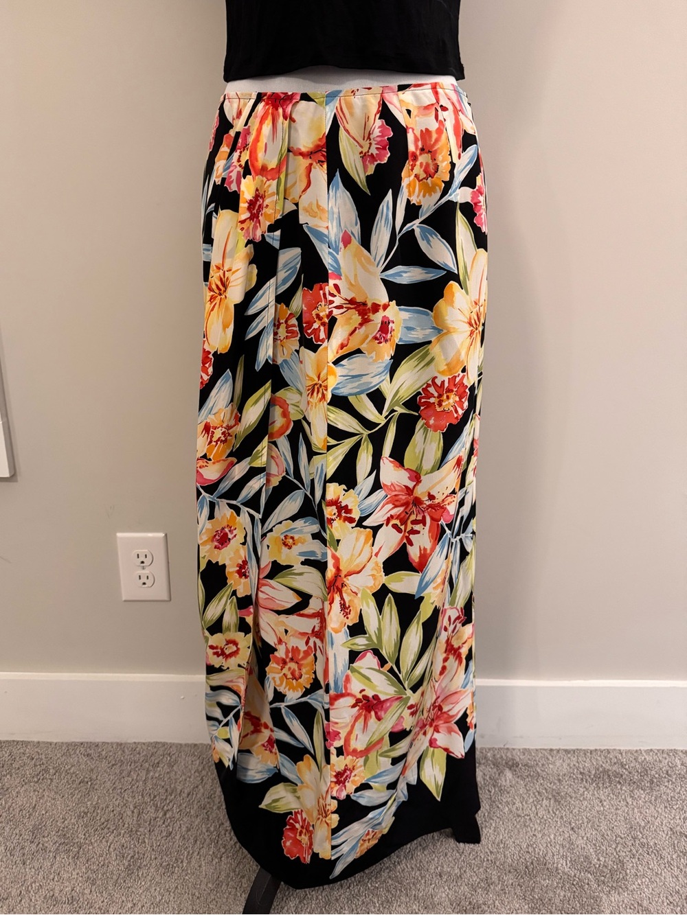 Vintage Talbots 100% Silk Tropical Floral Maxi Skirt Size 8 Black Wrap Front